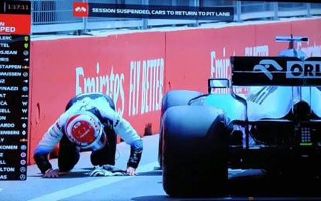 “Formula 1”də ilk qəza – Rassellin bolidi “lyuk”a düşdü….VİDEO….FOTOLAR