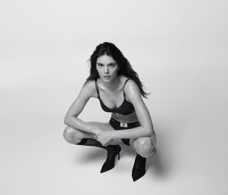 Kendall Jenner'dan iç çamaşırı kampanyası - 6